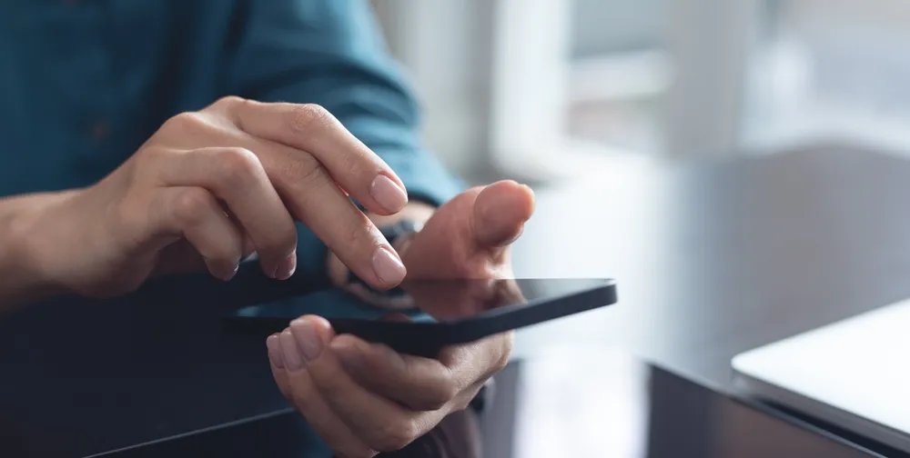 Pokušaj prevare u Nišu: Javljaju građanima da su im ćerke povređene u udesu pa traže pare i zlato