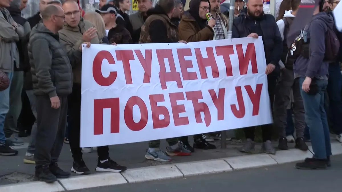 Protest zbog otmice aktiviste u Resniku, građani poručuju - "nasilje nas neće obeshrabriti"