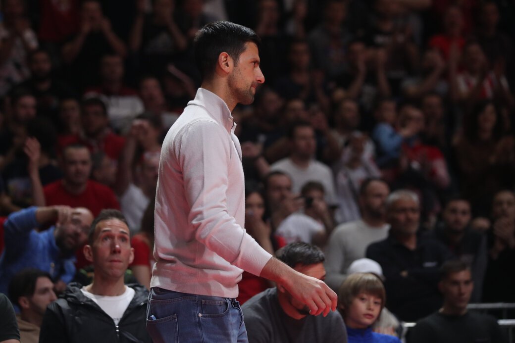 Novak Đoković i Janis gledaju crveno-bele u Evroligi: Videli su kako Bodiroga uručuje nagradu Bugarinu