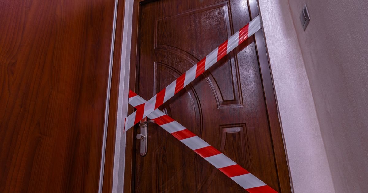 "UBEDLJIVO NAJGNUSNIJI ZLOČIN!" Ubio majku i raskomadao je, policajci zatekli horor koji nikad neće zaboraviti
