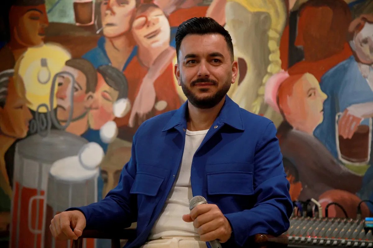 "Ilon Mask i ja smo prijatelji, često mi pozajmi svoj avion": Popularni grčki pevač za Nova.rs o koncertu u Beogradu, braku i luksuznom životu