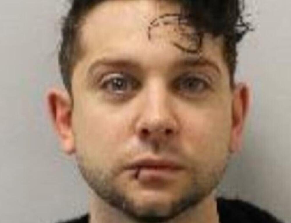 "OVO JE ONO ŠTO ŽELIŠ": Pevač osuđen za VIŠESTRUKA silovanja! Žrtve opisale koje MONSTRUOZNOSTI im je radio