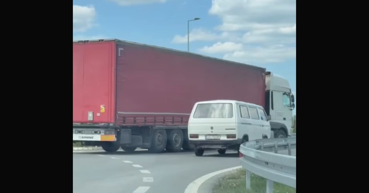 Šta se to dešava na putevima Srbije?! Zabeležena još jedna šok scena tokom vožnje: Jako je opasno