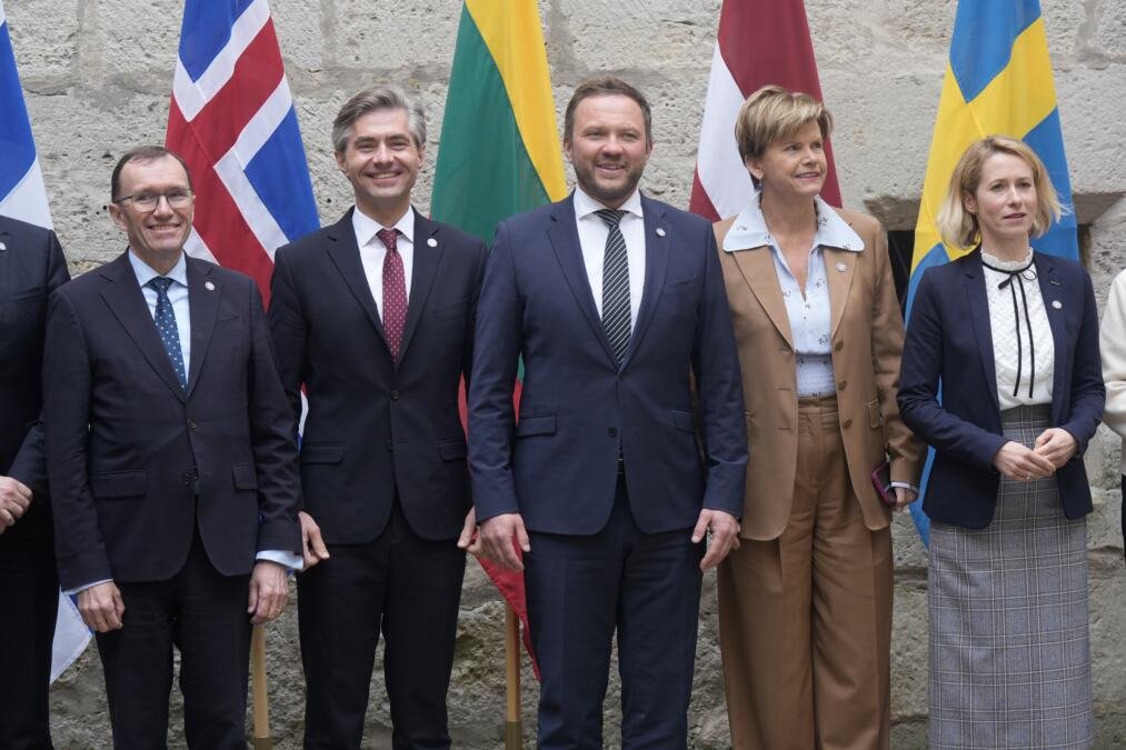 OSAM ZEMALJA ŽELE UKRAJINU U EVROPSKOJ UNIJI I NATO! "Rusija mora da odgovara"  (VIDEO)
