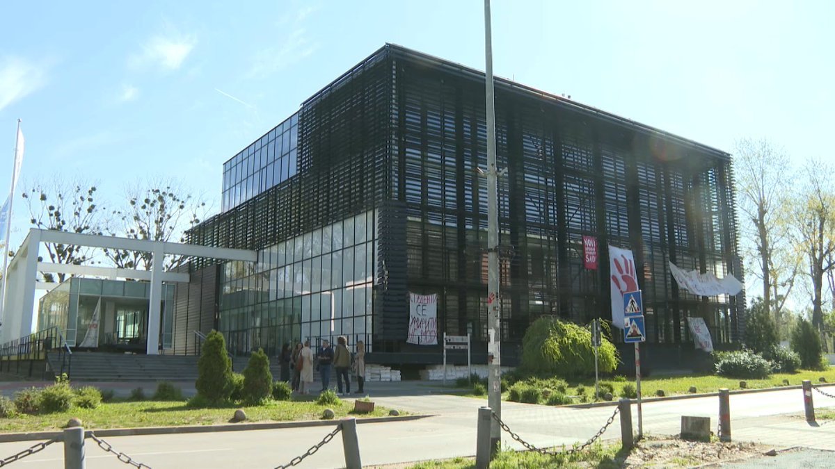 Zajedničko saopštenje pet dekana Univerziteta u Novom Sadu: Zabrinuti smo zbog sve učestalijih napada na profesore i studente
