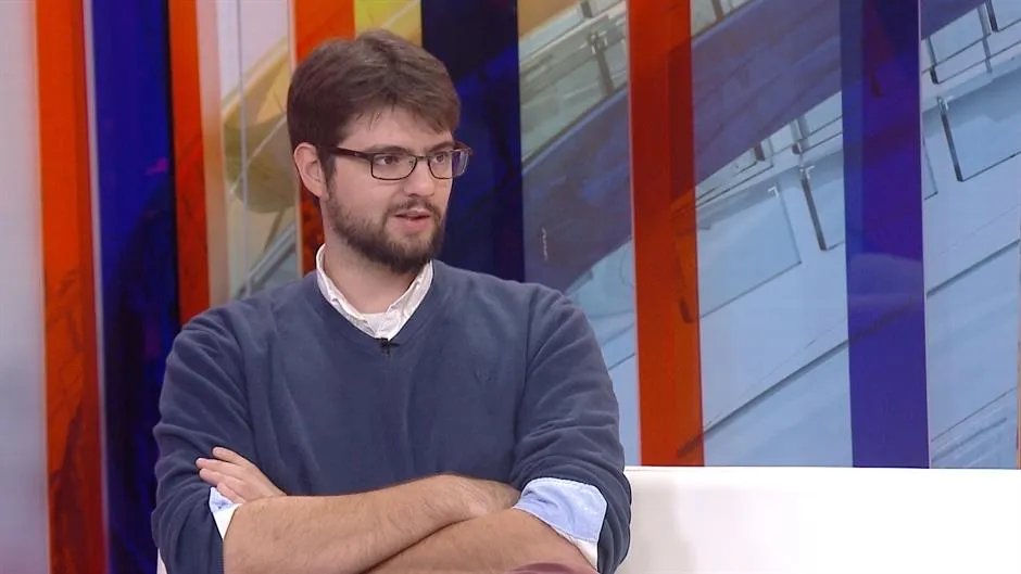 "U kojoj ste partiji?": Tviteraš Marko Marjanović zvao policiju u vezi štanda SNS, onda je usledilo neobično pitanje
