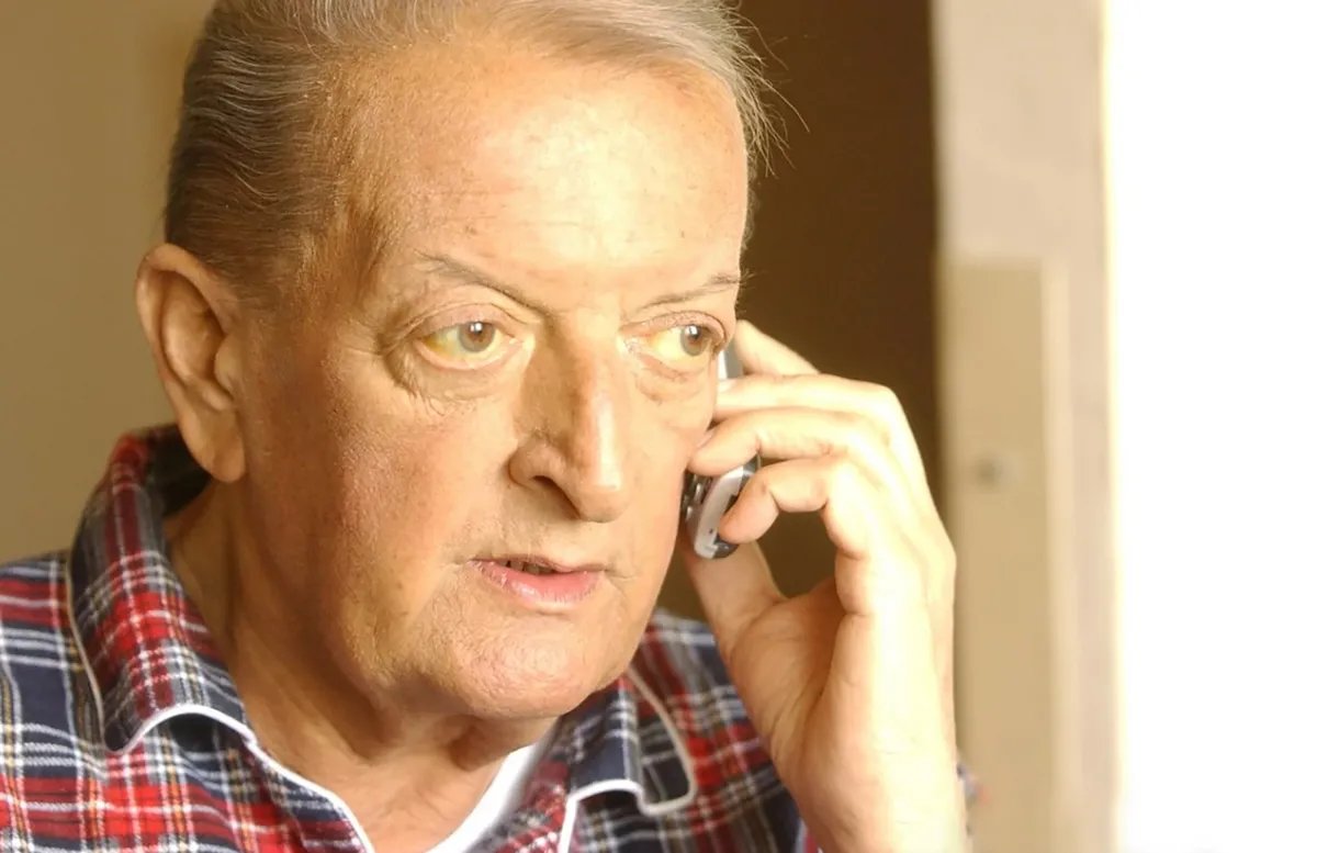 Minimaks je 1996. u jeku studentskih protesta objasnio zašto estradnjaka nema na ulicama: “Ništa se 35 godina nije promenilo”