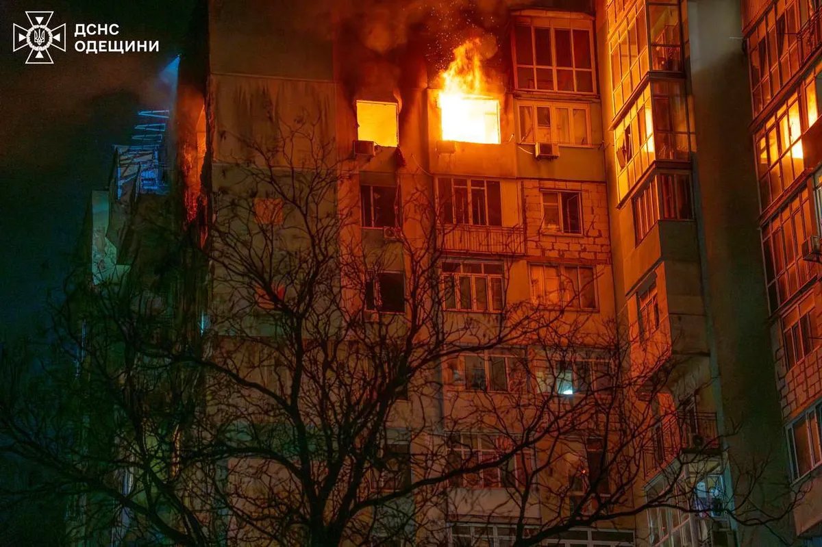Ukrajinska vojska: Rusija jutros napala sa 409 dronova, srušili smo ih 388