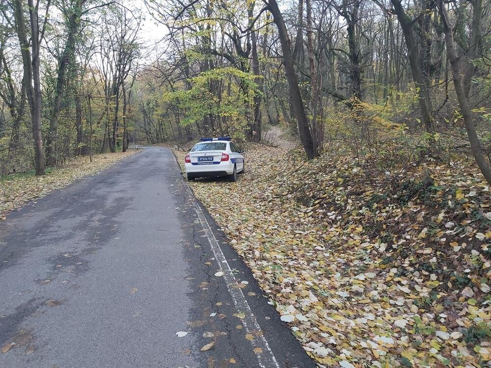 DECA NA KOŠUTNJAKU PRONAŠLA RANAC ZA PRVI MAJ, RODITELJI OSTALI U STANJU ŠOKA: Momentalno su pozvali policiju!