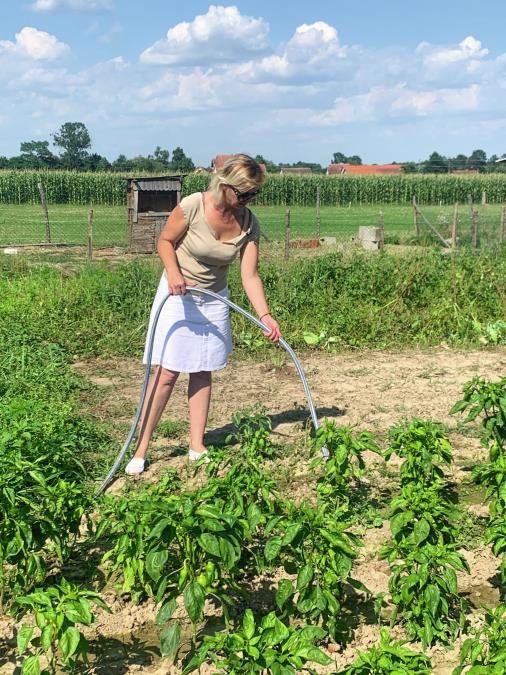 PEVAČICA ZAHVALNA MUŽU ŠTO JE VARAO: Suprug našao 14 godina stariju, ona napisala testament i SVE ŠTO IMA ide u njihove ruke: Greška je moja...