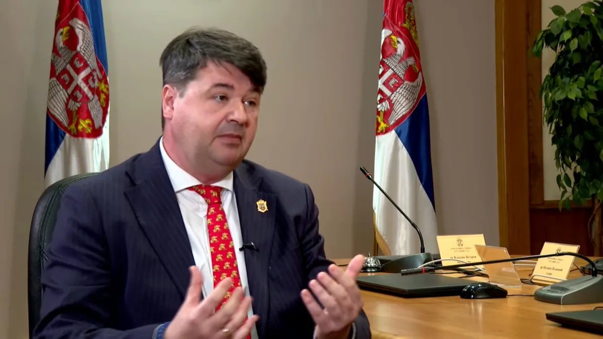 Izborni spor u fioci dve i po godine: Petrov najavljuje raspravu, struka kritikuje kontradiktornosti i kalkulacije
