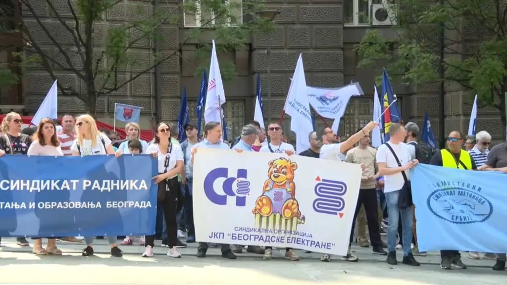 Studenti u blokadi čestitali Praznik rada, najavili aktivnosti u maju