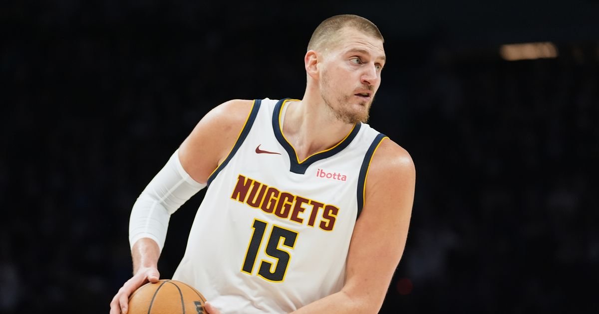 NBA šampion sramno udario na Nikolu Jokića, reči su se samo ređale: "Nije ti ovo Srbija!"