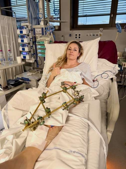 POSLE JEZIVOG PADA IMALA JE OSAM OPERACIJA I TO NIJE KRAJ NJENIM MUKAMA! Neustrašivu Lindzi Von čeka još jedna intervencija: Mogu podneti mnogo bola, ali ovo...