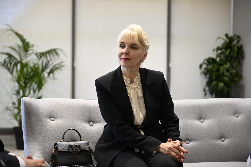 MINISTARKA LAZAREVIĆ IMA NEVEROVATNU PRIČU O SVOM PRVOM POSLU! Dok je studirala u Ženevi radila u butiku čuvene modne kuće: "Javila sam se na oglas..."