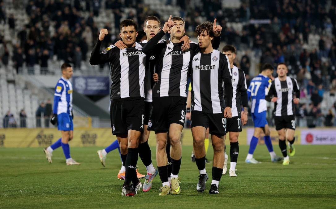PARTIZAN - NOVI PAZAR: Crno-beli nemaju prava na kiks, četa Nenada Lalatovića želi u Evropu