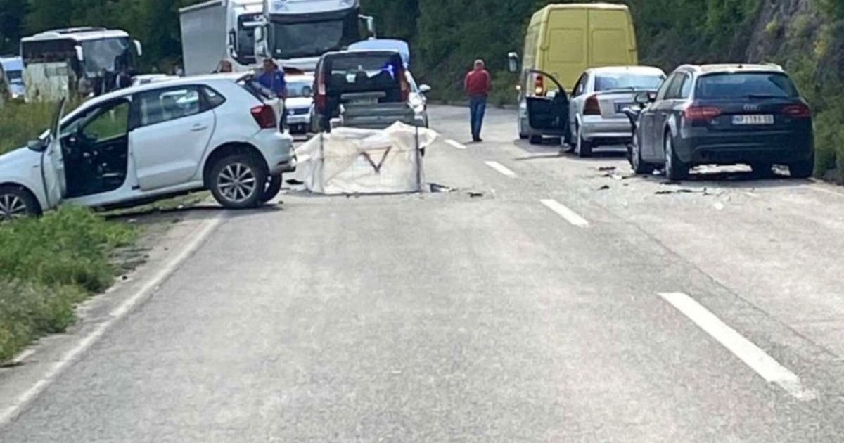 "Samo se začuo jak udarac": Lančani sudar na ulazu u Rašku
