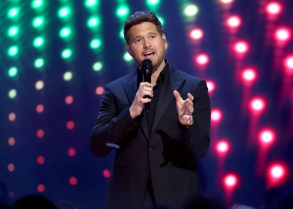 Kanadska pop zvezda Majkl Buble tvrdi da je odgovoran za "bejbi bum" u gradovima u kojima je nastupao