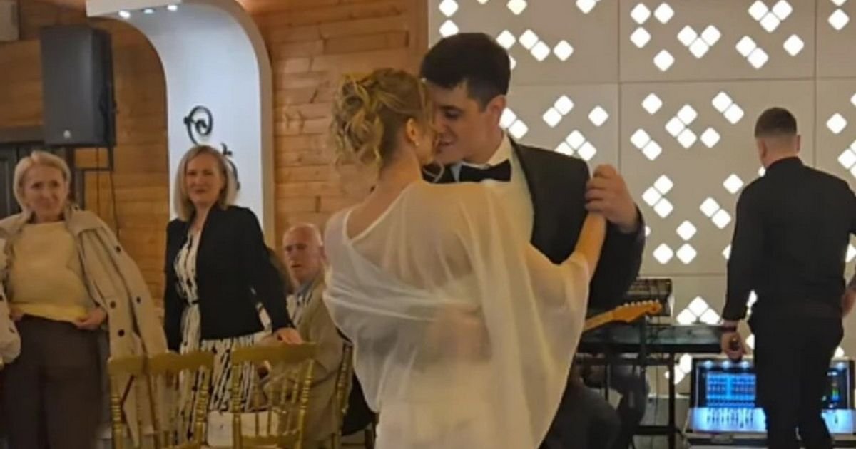 "Oženismo Grigu na najlepšu Rajnu" Žarko Jokanović podelio slike sa venčanja srpskog glumca: Blistaju od sreće