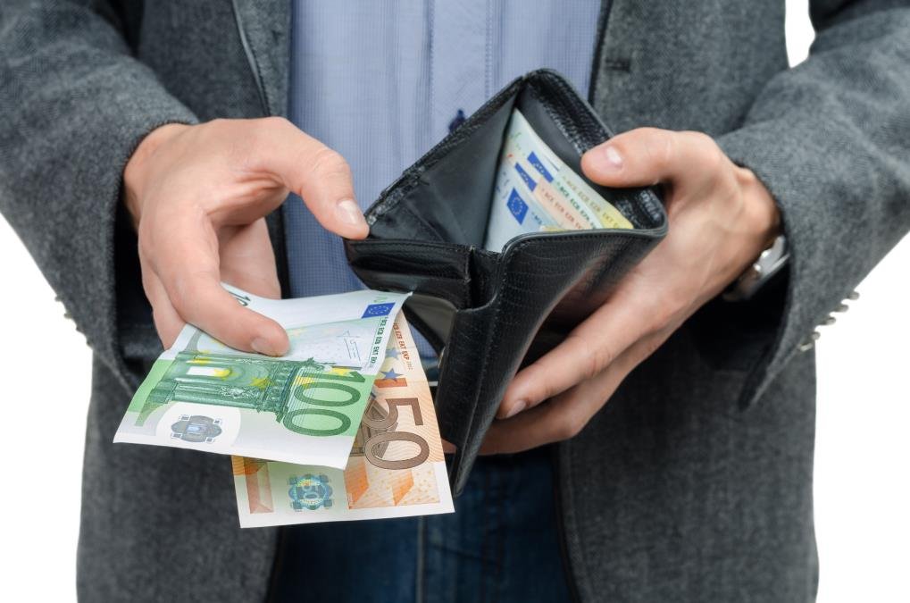 POŠTENO VRATIO NOVČANIK, PA MU SVE PRESELO! Muškarac podelio iskustvo, komentari samo PLJUŠTE: "Ne znam šta si očekivao..."