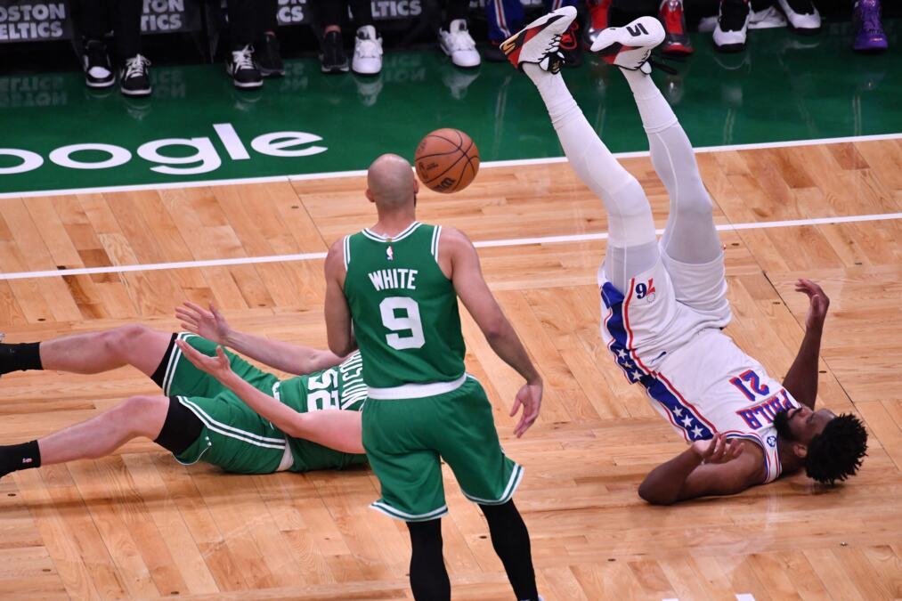 POBESNEO ZBOG GLUMATANJA EMBIDA! Superstar Bostona posle eliminacije opleo po Kameruncu i NBA: Nagradili su ga za to - tatkva je liga u kojoj se nalazimo!
