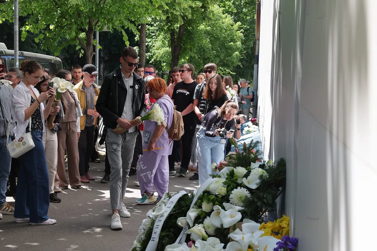 Na Malom Tašmajdanu likovna radionica u znak sećanja na žrtve stradale u "Ribnikaru"
