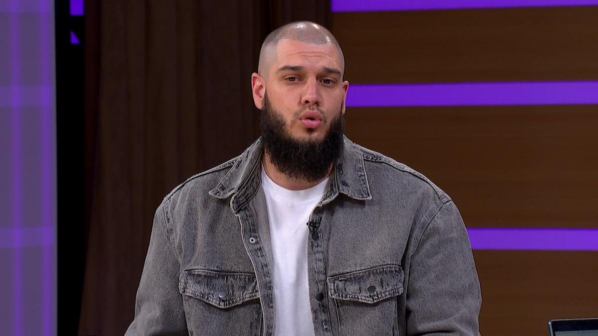"PRETILI SU MI SMRĆU" Dejan Dragojević o promeni vere i osudama: Ne znam kako je to izgurala...