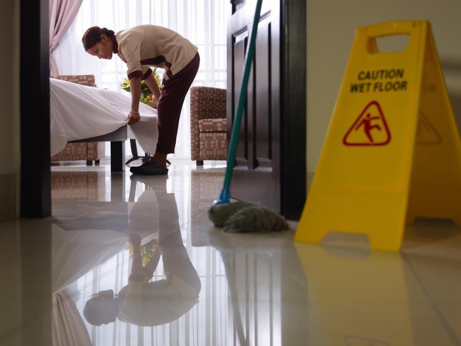 "Kao mikrobiolog ova mesta NIKADA ne pipam u hotelu!" Ubedljivo su NAJPRLJAVIJA, preko ovih stvari se šire bakterije koje ljudi ne očekuju: Važno upozorenje!