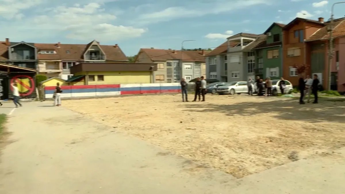 Borba građana da sačuvaju dečje igralište u Jagodini: Predali peticiju gradu