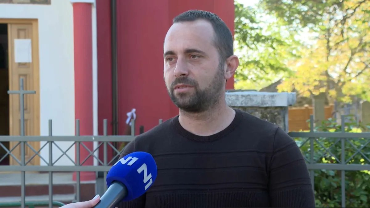 "Obeležavamo godišnjicu stradanja, a trebalo da im  pravimo proslave": Komemorativni skupovi u Duboni i Malom Orašju