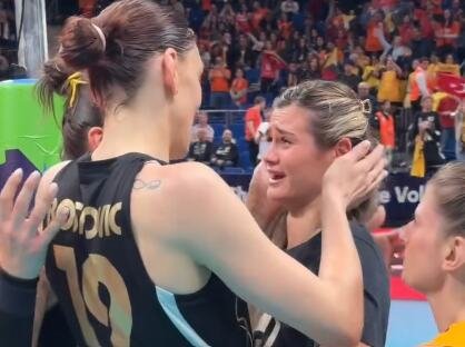 DOŽIVELA STRAVIČNU POVREDU, PA POSTALA ŠAMPIONKA EVROPE! Katarina plakala kao kiša, a onda joj je prišla Tijana Bošković - usledila je najdirljivija scena!