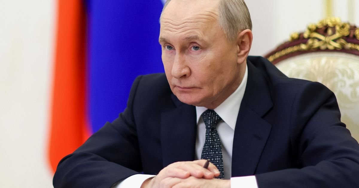 Putin se zabarikadirao u bunkerima? "Plaši se atentata i nikome ne veruje, telohraniteljima zabranio internet"