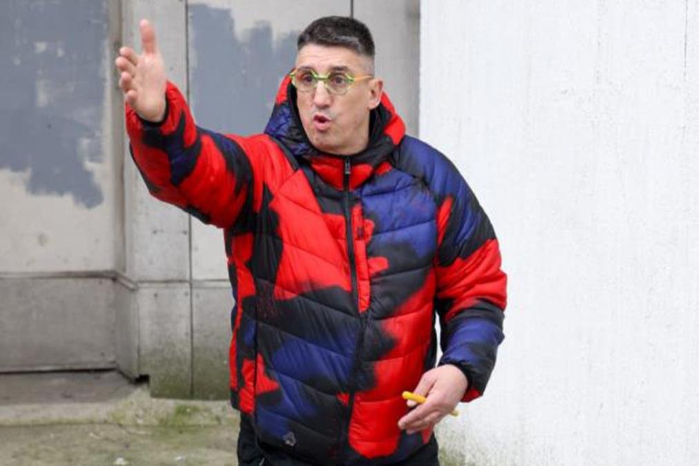 "BABA ME JE TERALA DA JE GAĐAM FEKALIJAMA!" Kristijan Golubović zgrozio naciju skandaloznim rečima, otkrio detalje intimnih odnosa sa starijom ženom