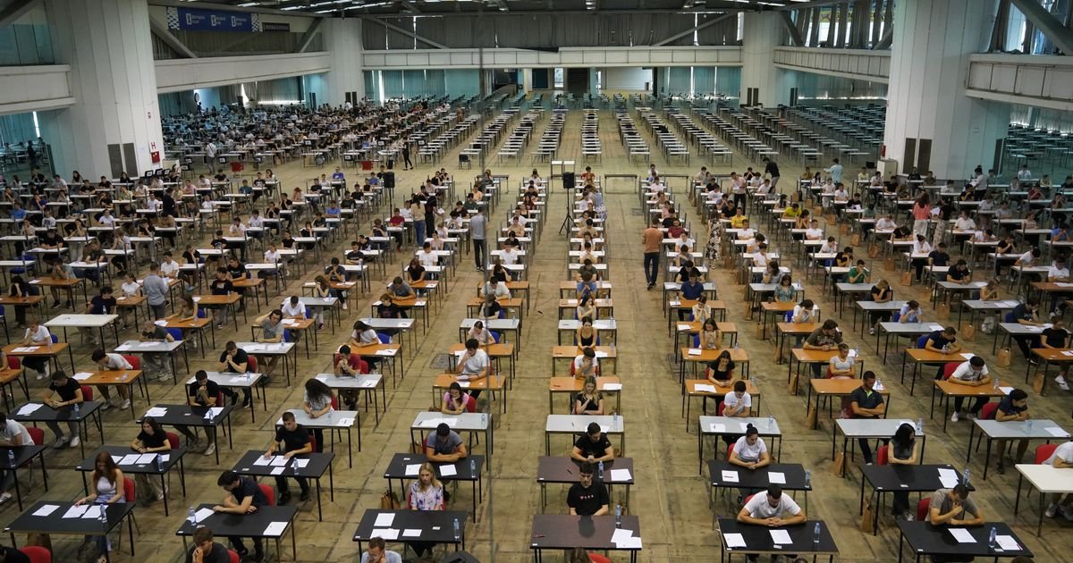 Univerzitet u Beogradu objavio konkurs za upis nove generacije studenata: Evo koliko će biti mesta za upis