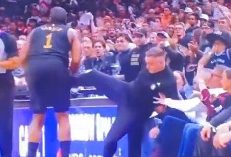 HARDEN SRUŠIO RAJAKOVIĆA - BUKVALNO! Srbin završio u prvom redu tribina! Pogledajte kako je reagovao posle bolnog pada! (VIDEO)