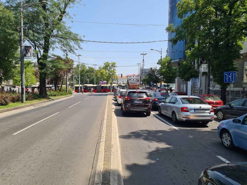 OTVORENA ULICA TOŠIN BUNAR! Vozači, na NOVE ZNAKOVE obratite pažnju - Jedna traka menja sve DVA PUTA DNEVNO