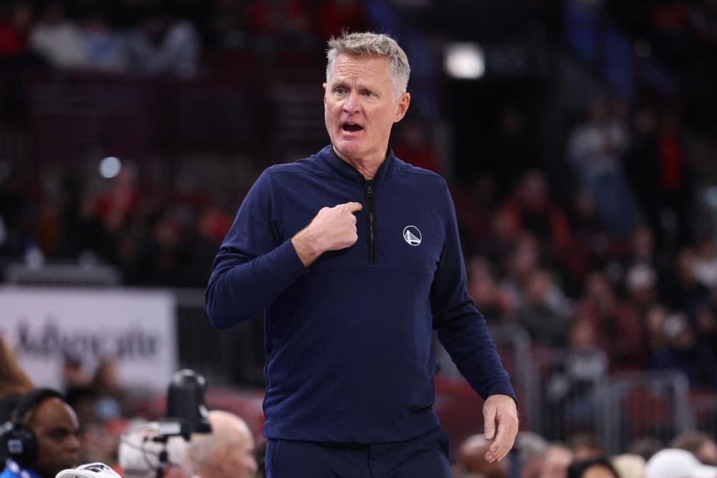 STIV KER DOBIO PONUDU ŽIVOTA, NBA U ŠOKU! Slavni trener se seli u TV studio, zaradiće neviđeno bogatstvo!