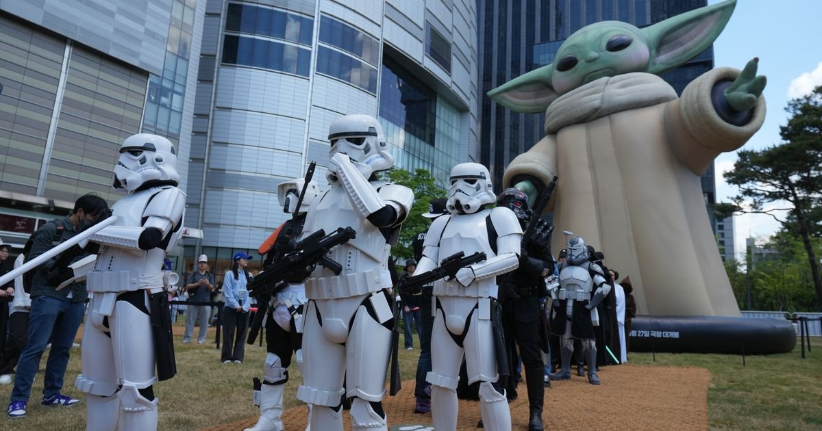 Sila se budi svakog 4. maja: Kako je jednostavna igra reči postala globalni praznik Star Wars univerzuma