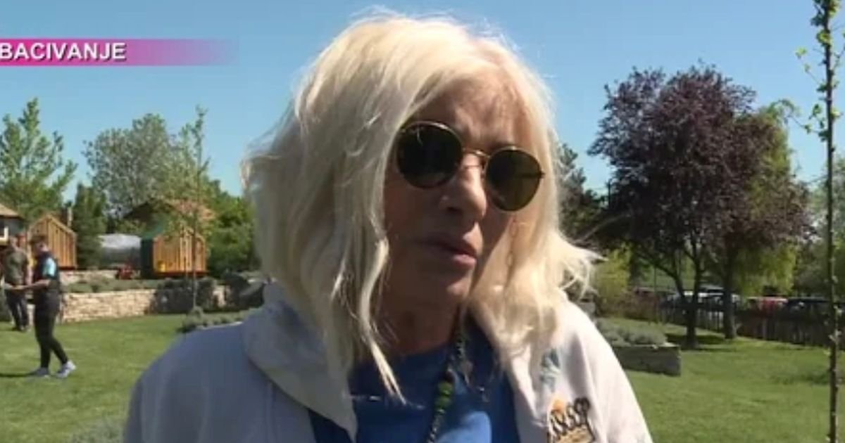 Naša pevačica u braku tri decenije, šuška se da se RAZVODI! Oglasila se i sve otkrila: "Više nam ništa ne..."