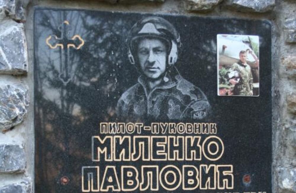 "Nećete vi da ginete, deco, ja ću..." Pilot Milenko stradao je u borbi sa NATO, ovo su bile njegove poslednje reči