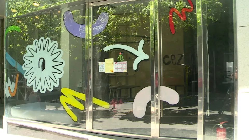 Mladi bez obrazloženja ostali bez pomoći: Katanac na Centar za podršku mentalnom zdravlju, a nova opcija "samo što nije"