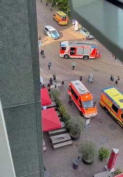 OGLASILA SE POLICIJA POSLE INCIDENTA U LAJPCIGU: Osumnjičeni Nemac (33) namerno naleteo automobilom na pešake