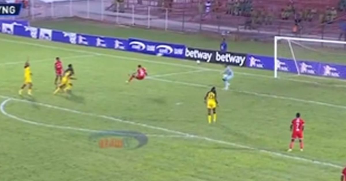 Gol godine stiže nam iz Tanzanije, ovakav potez nikad nije viđen