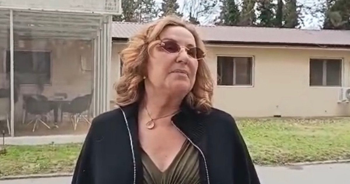 "Hvala ti na svemu, što si pružila..." Bekuta se emotivno oprostila od karijere najstarije pevačice na Balkanu