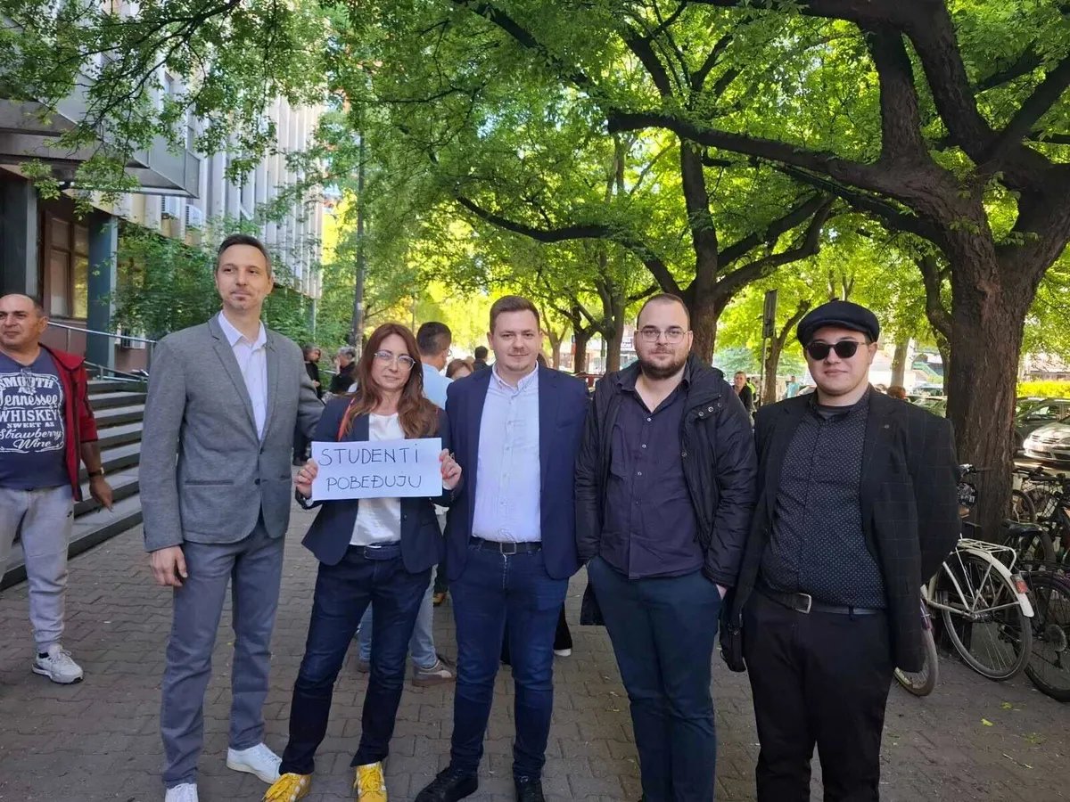 U Višem sudu u Novom Sadu glavni pretres u postupku protiv 12 aktivista - do sada dva puta odlagan
