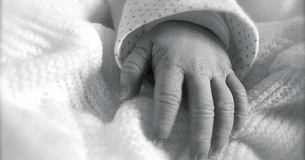 "Imala je 5 meseci i svega 2 kilograma": Potresni detalji sa suđenja za smrt bebe u Mađarskoj