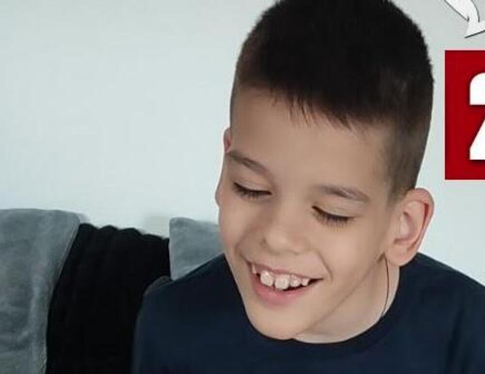 Aleksa ima 10 godina, ali još uvek ne hoda: Ima cerebralnu paralizu i epilepsiju, a lečenje je preskupo