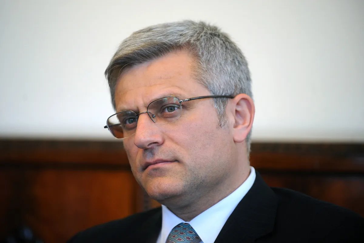 Radovan Jelašić o očekivanjima bankara od Petera Mađara: "Teški kamen leti, ko zna gde će stati"