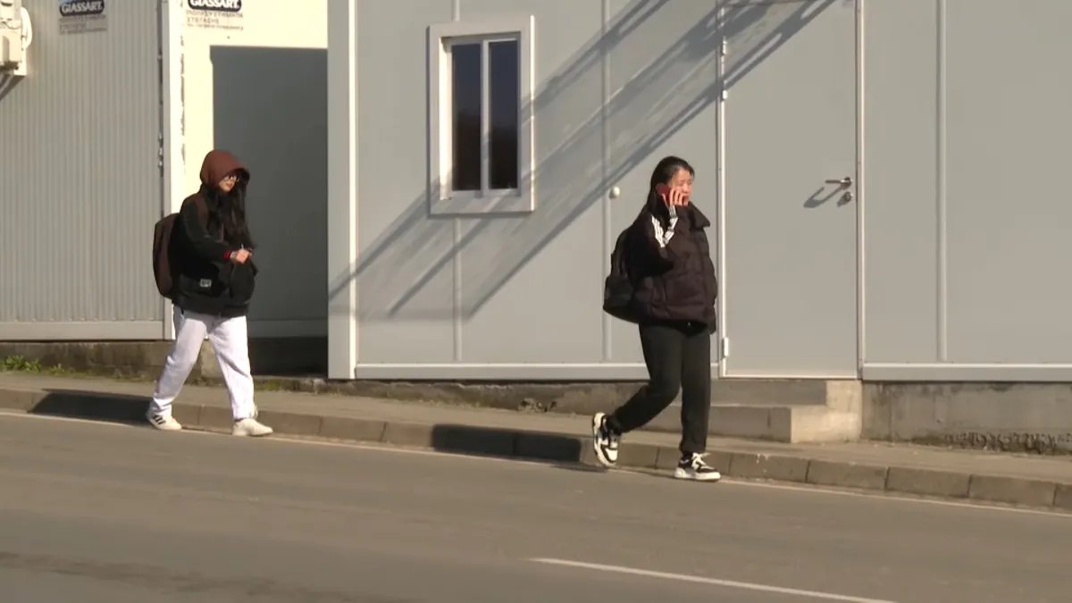 Rojters: SAD spremne da pooštre vizne sankcije Kini