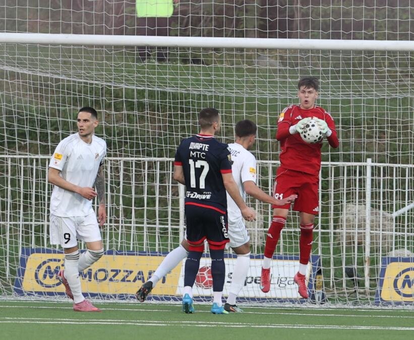 DEJAN STANKOVIĆ HVALIO GOLMANA ČUKARIČKOG, ČARAPIĆ SE OGLASIO I ODUŠEVLJENO PORUČIO: "Lepo je čuti pohvale, znače svakom mladom igraču!"